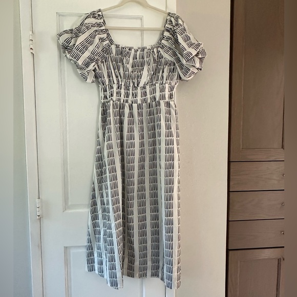 Maeve Square Neck Black and White Patterned Dress - Picture 4 of 12